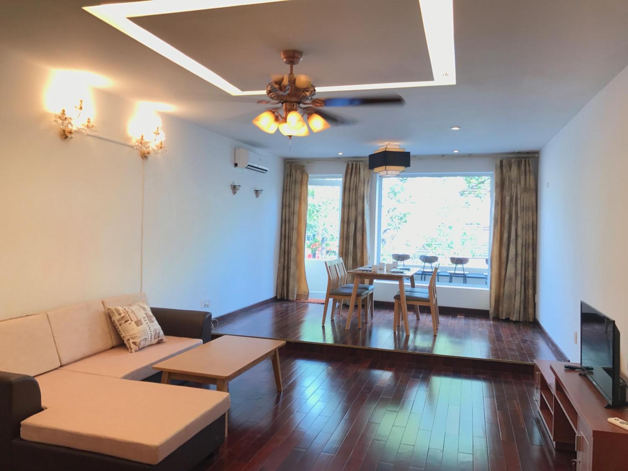 Nhà nghỉ 123 In Tourist Area - 650m To Ben Thanh Market *